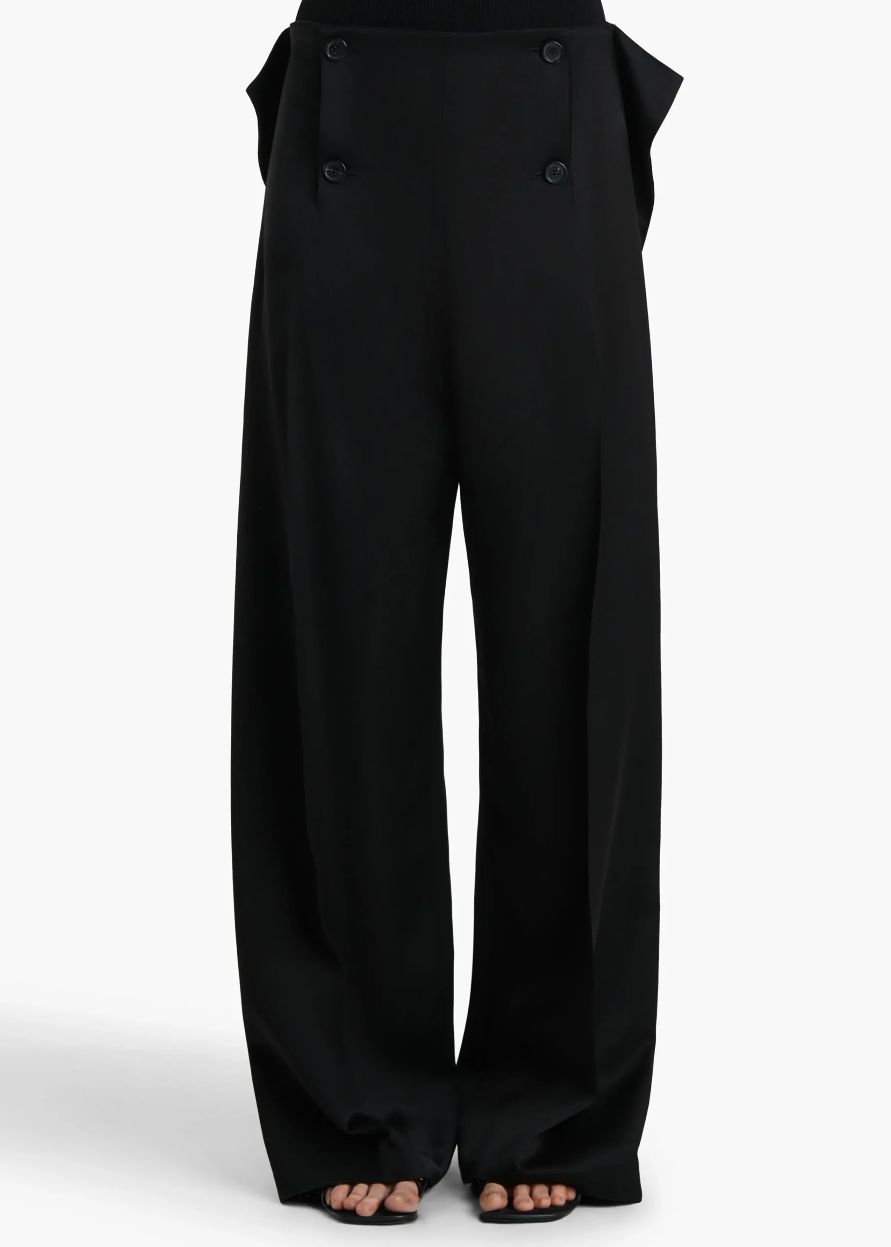Ila Pant in|Khaite Discount