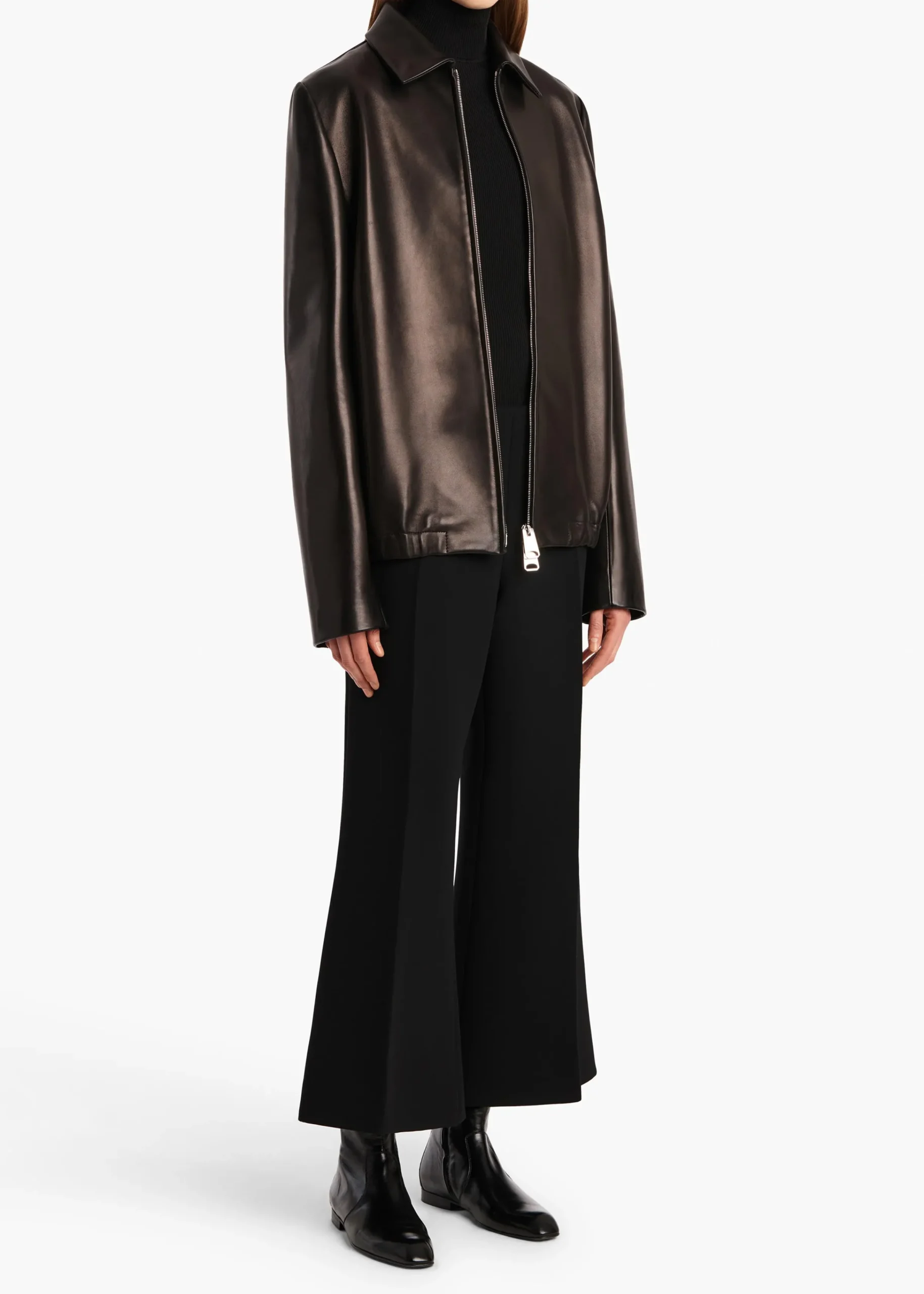 Walter Pant in|Khaite Online